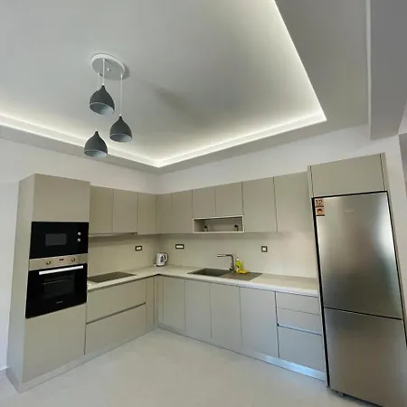 Julie Apartman Argosztóli