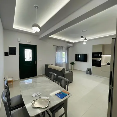 Julie Argostoli (Kefalonia)