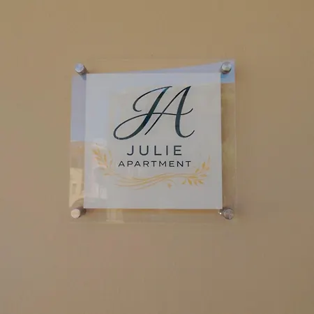 Julie * Argostoli (Kefalonia)