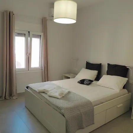 Julie Apartment *